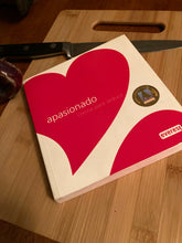 Load image into Gallery viewer, Book : Apasionado

